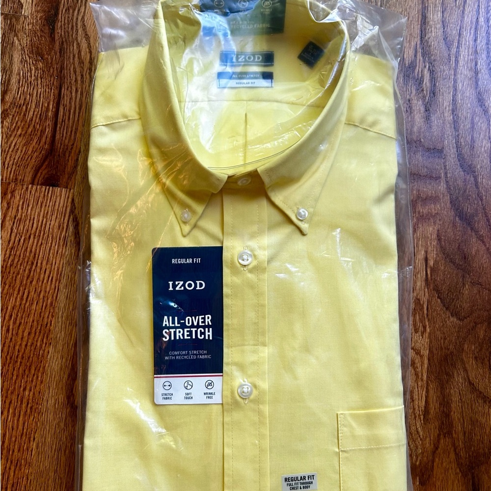 Izod All-Over Stretch Men’s Button Down Shirt